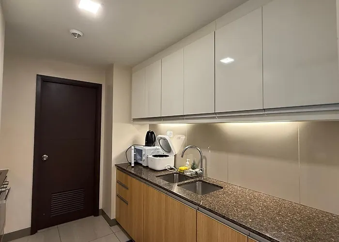 Comfortable 3 Bedroom Seaview Next To Okada Casino Airports Moa *