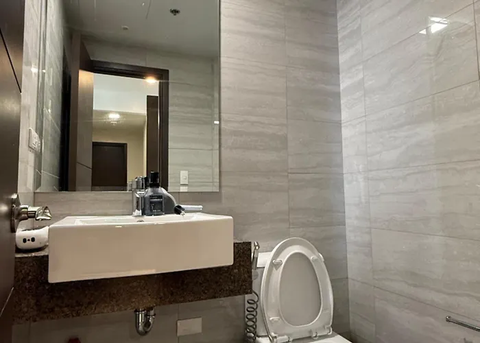 Comfortable 3 Bedroom Seaview Next To Okada Casino Airports Moa *